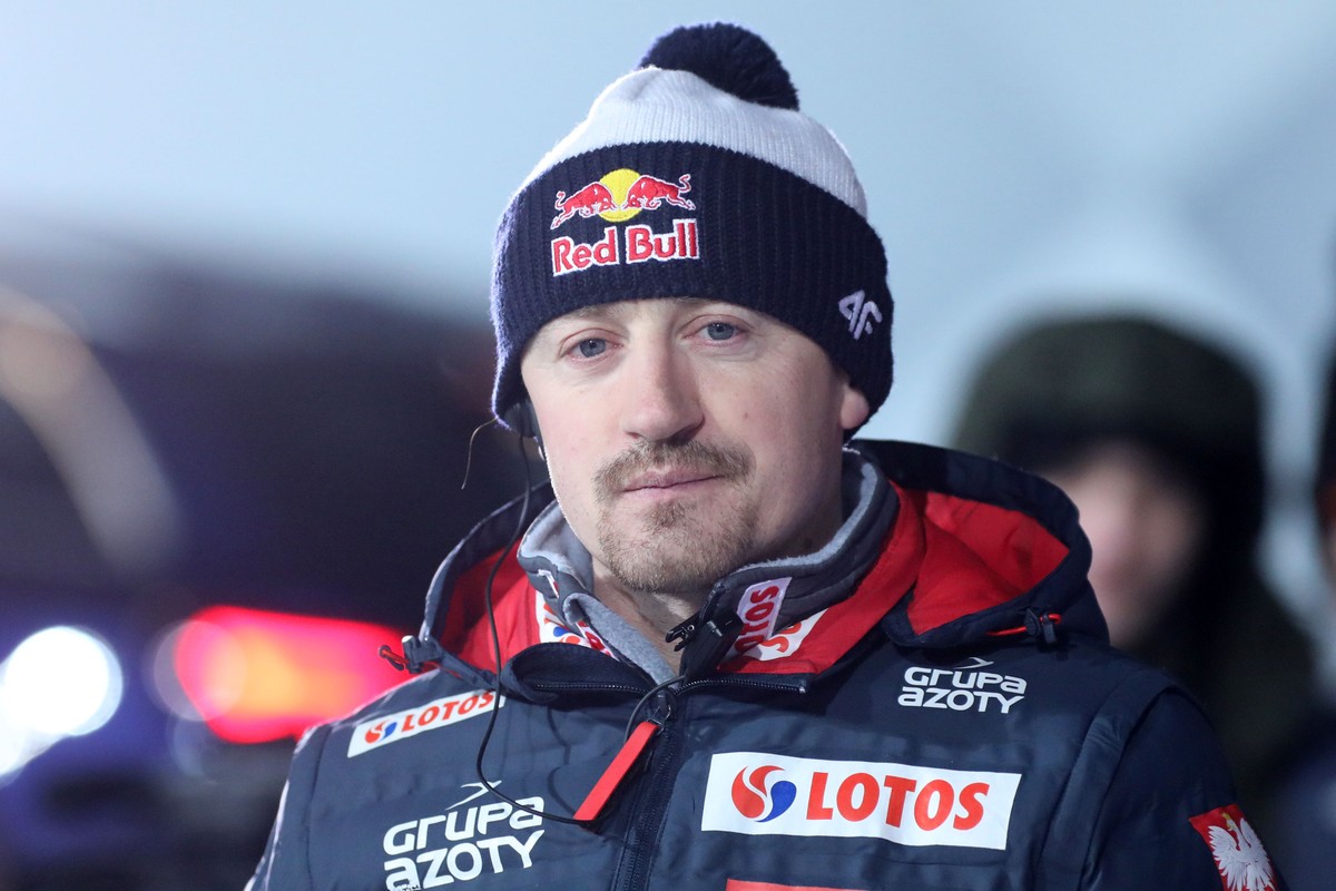 Adam Małysz przyznał, że podjął niewłaściwą decyzję. Prezes PZN przeprosił za błąd