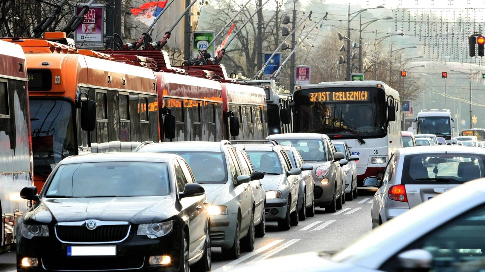 Ako ste vozač, u Srbiji možete da padnete na robiju zbog makovnjače i smejemo se kao naduvani