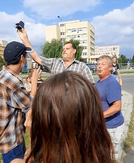 Protest pod siedzibą Regionalnej Dyrekcji Lasów Państwowych w Krośnie