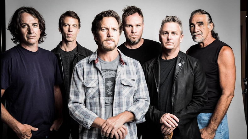 Pearl Jam wspiera kolegów z Eagles of Death Metal po zamachach w Paryżu