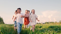 1000 plus na dziecko. Kto jest uprawniony? Gdzie złożyć wniosek?