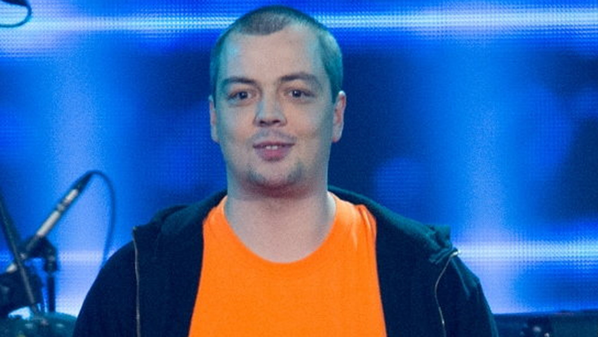 Jakub Sojka, syn Stanisława Sojki, już w najbliższą niedzielę wystąpi w pierwszym półfinale dziewiątej edycji "Must Be The Music".