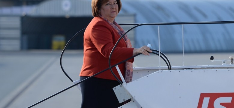 W dodatku siła! Wiosenna prezydentowa z luksusową torebką