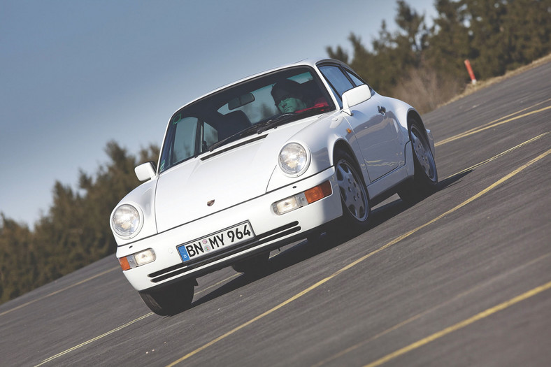 Porsche 911 Carrera 4