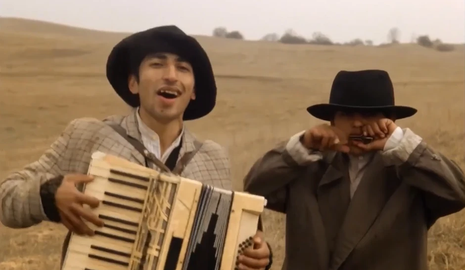 Scena iz filma "Ko to tamo peva"