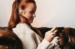 Douszne słuchawki SteelSeries. Działają z wszystkimi konsolami [ZDJĘCIA]