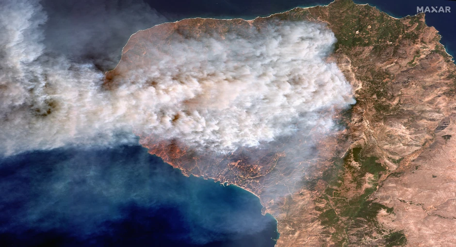 Požari na Hiosu, Grčka, na satelitskim snimcima od 13. avgusta