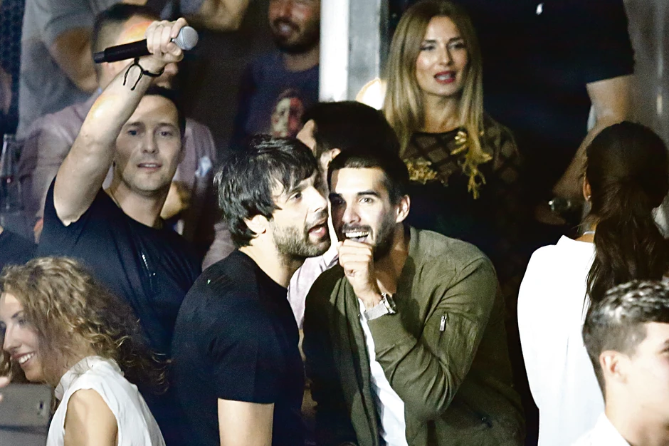 Miloš Teodosić u veselom društvu