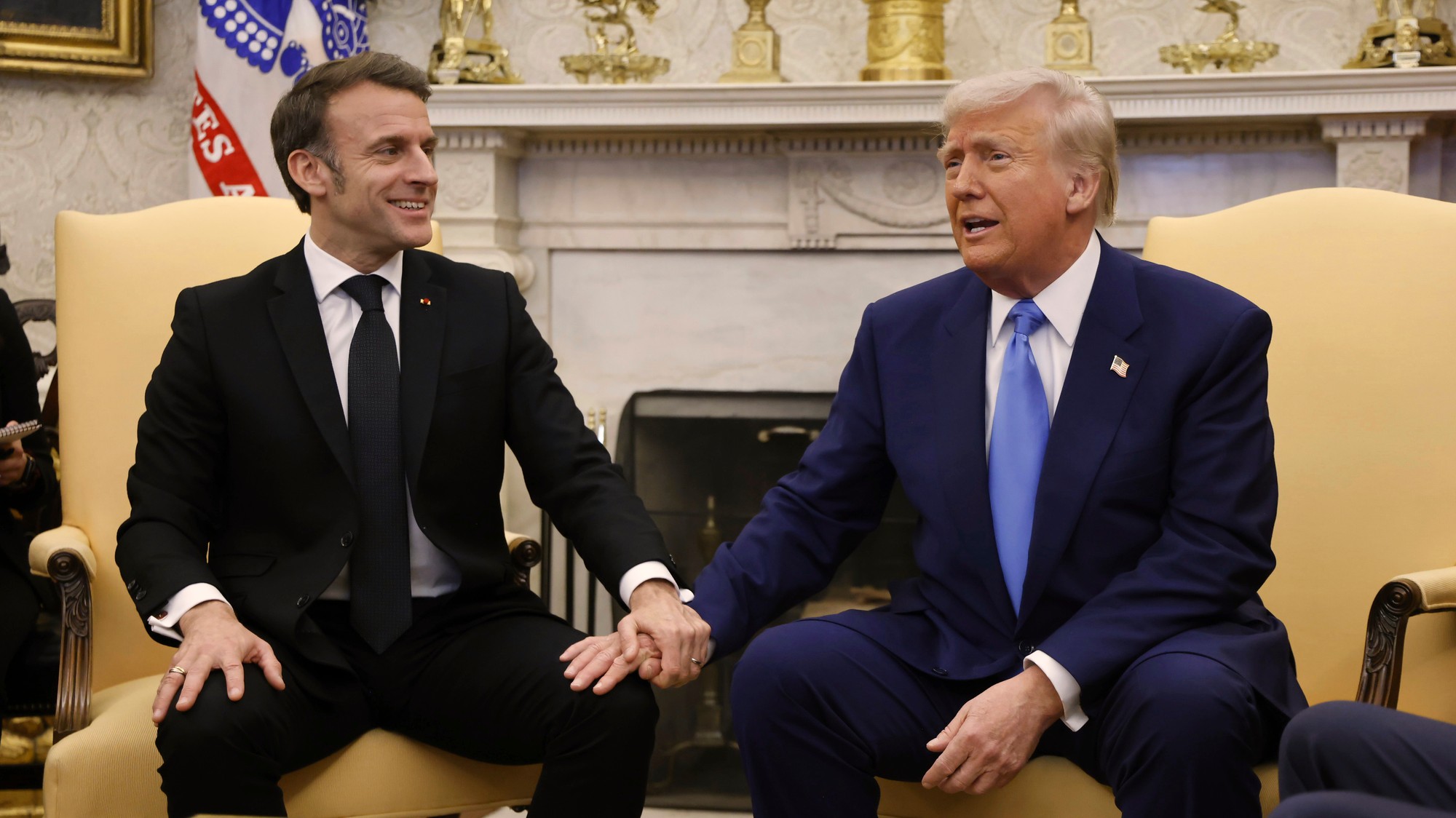 Francúzsky prezident Emmanuel Macron a americký prezident Donald Trump.