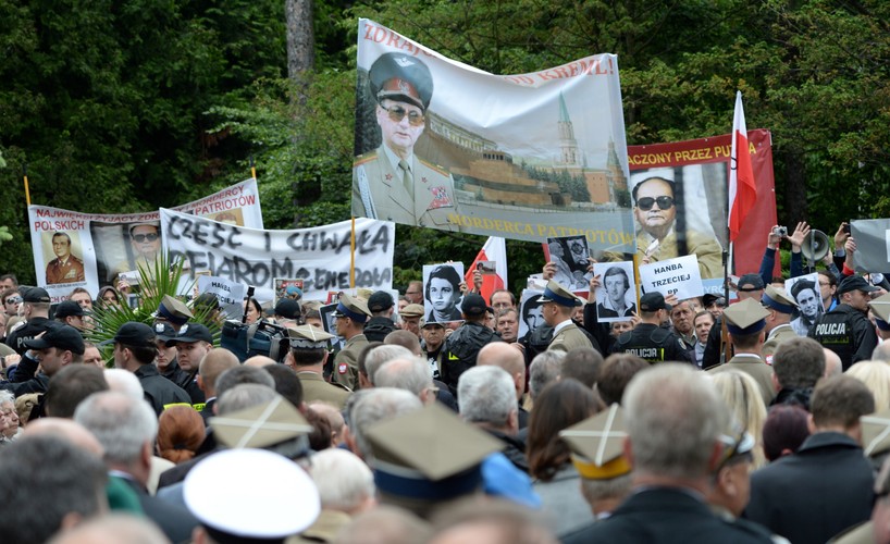 Pogrzeb generała Wojciecha Jaruzelskiego na cmentarzu wojskowym na Powązkach