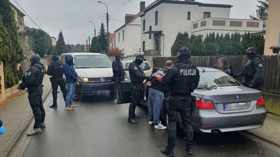 Zatrzymanie oszustów na gorącym uczynku fot. KMP Poznań