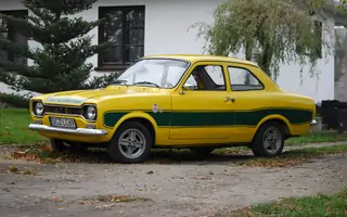 Ford Escort MKI: patrzcie, psia kostka jedzie!