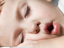 Twoje dziecko chrapie? Zacznij się bać... i działaj!