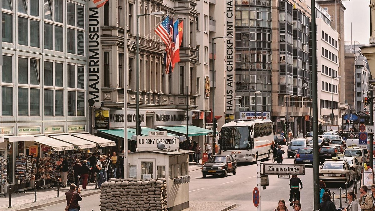 Checkpoint charlie dzisiaj.