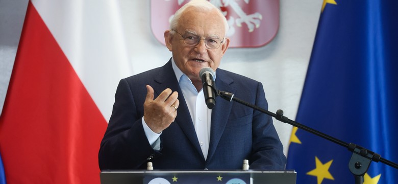 "To koniec demokracji". Leszek Miller uderza w Tuska i Bodnara