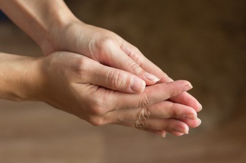 Ezt árulhatják el a körmei és az ujjai az egészségéről