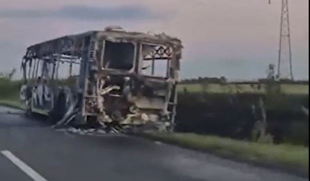 Izgoreo autobus