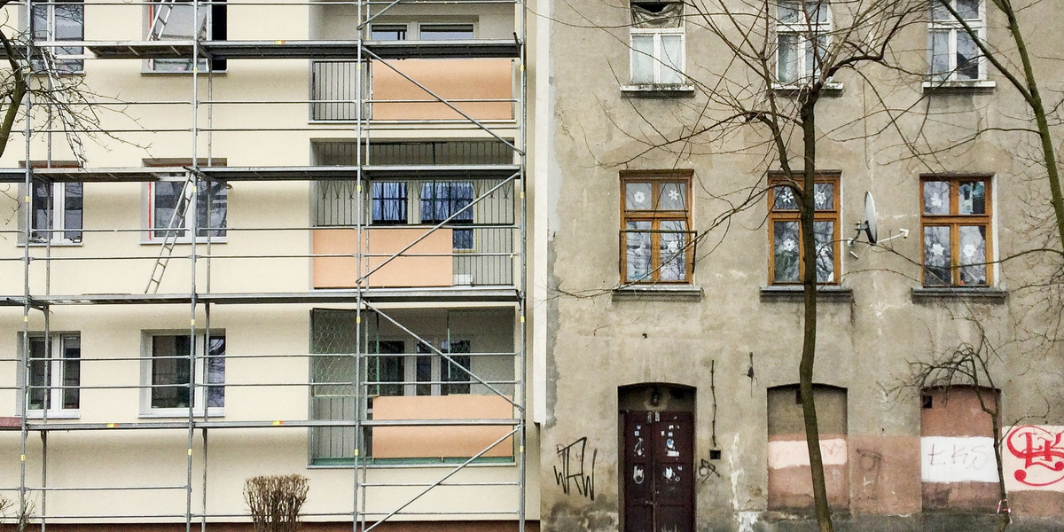 Z badań przeprowadzonych wśród Polaków wynika, że najlepszym wsparciem, jakie mogłoby im zaoferować państwo w sprawach mieszkaniowych, byłaby budowa oraz remont już istniejących lokali komunalnych
