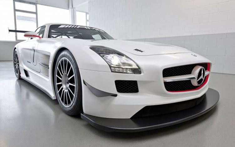 Mercedes SLS AMG GT3 - Gullwing powraca na tory