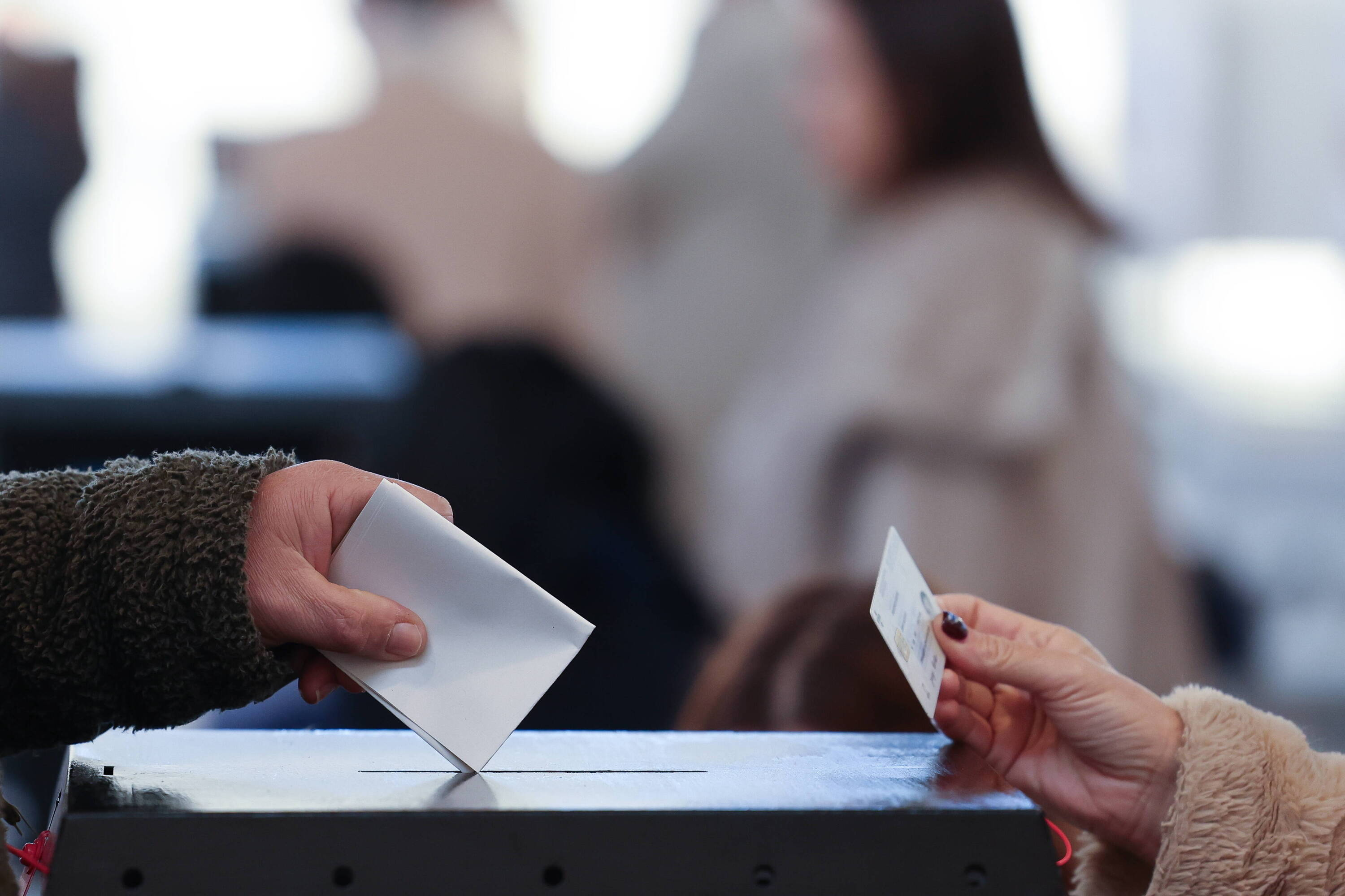 Wybory w Portugalii: Trzech kandydatów dzieli 2,8% - możliwa druga tura po 40 latach