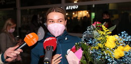 Polscy olimpijczycy wrócili z Pekinu. Zapłakana Natalia Maliszewska na lotnisku