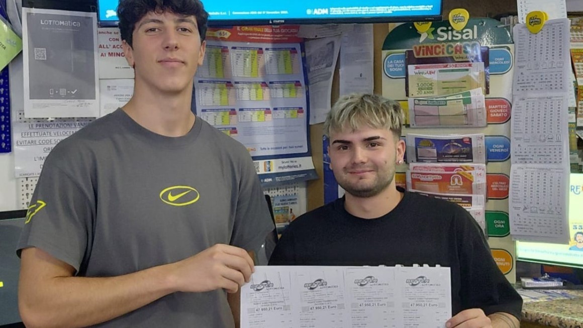 Un român a jucat de 4 ori același bilet și a câștigat cel mai mare premiu din istoria unei agenții de pariuri din Italia: „Știe deja cum va folosi banii”