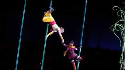 Adósságban úszik a Cirque du Soleil, most 3500 embert bocsátottak el