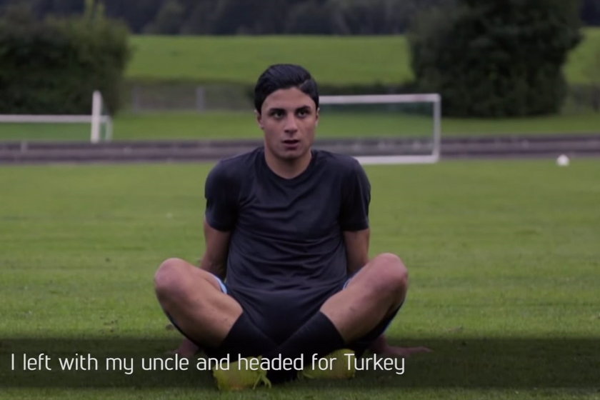 Piłkarski uchodźca z Syrii chce spełnić marzenia