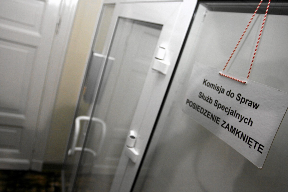 Sejmowa komisja ds. służb specjalnych