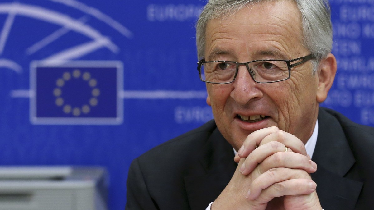 PE wybrał we wtorek Jean-Claude'a Junckera na nowego przewodniczącego Komisji Europejskiej. Juncker zapowiada obronę euro, ambitny plan inwestycyjny UE oraz unię energetyczną. Podczas debaty brawa mieszały się z odgłosami dezaprobaty ze strony eurosceptyków.