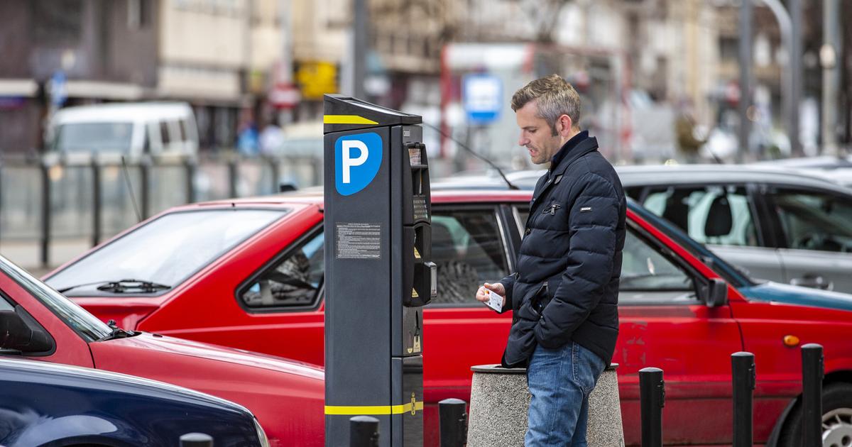  Kierowcy ustawią się w kolejkach do urzędów. 30 września upływa termin ważności. Duża grupa