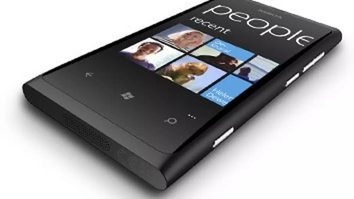 Piękna Lumia 800 z przeciętną specyfikacją