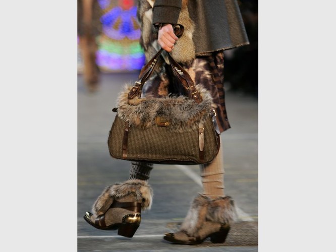 Kenzo w kolekcji jesień-zima 2011/2012 na Paris Fashion Week