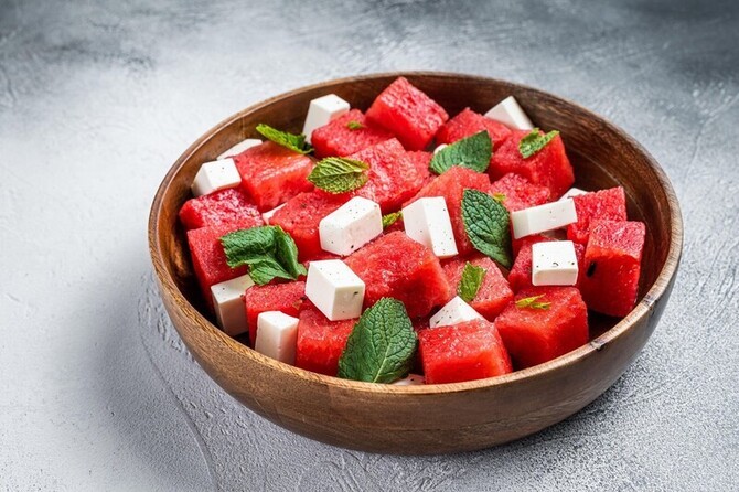 salata sa lubenicom
