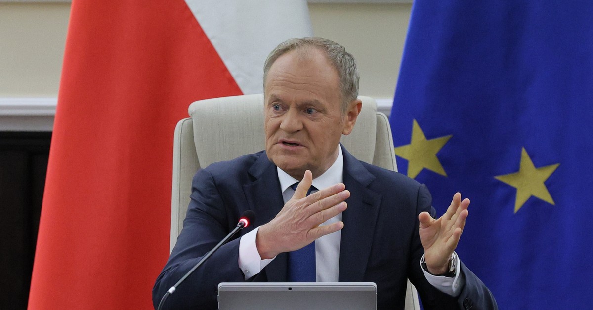 Obniżenie akcyzy i VAT na paliwa silnikowe. Donald Tusk zapewnia podjęcie działań
