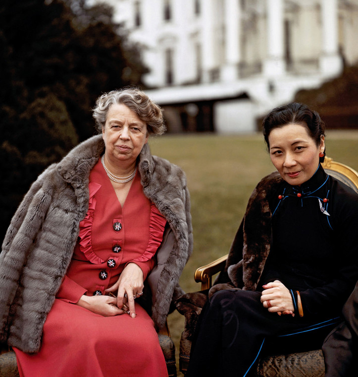 Eleanor Roosevelt przed Białym Domem z Soong Meiling, pierwszą damą Republiki Chińskiej