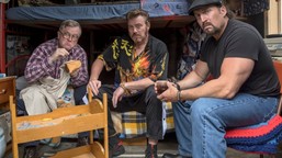 stojąc na ramionach kociaków chłopaki z baraków gdzie oglądać