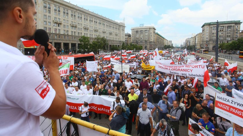 To będzie nowy Lepper? Nowa siła na wsi zmiecie PiS i PSL?