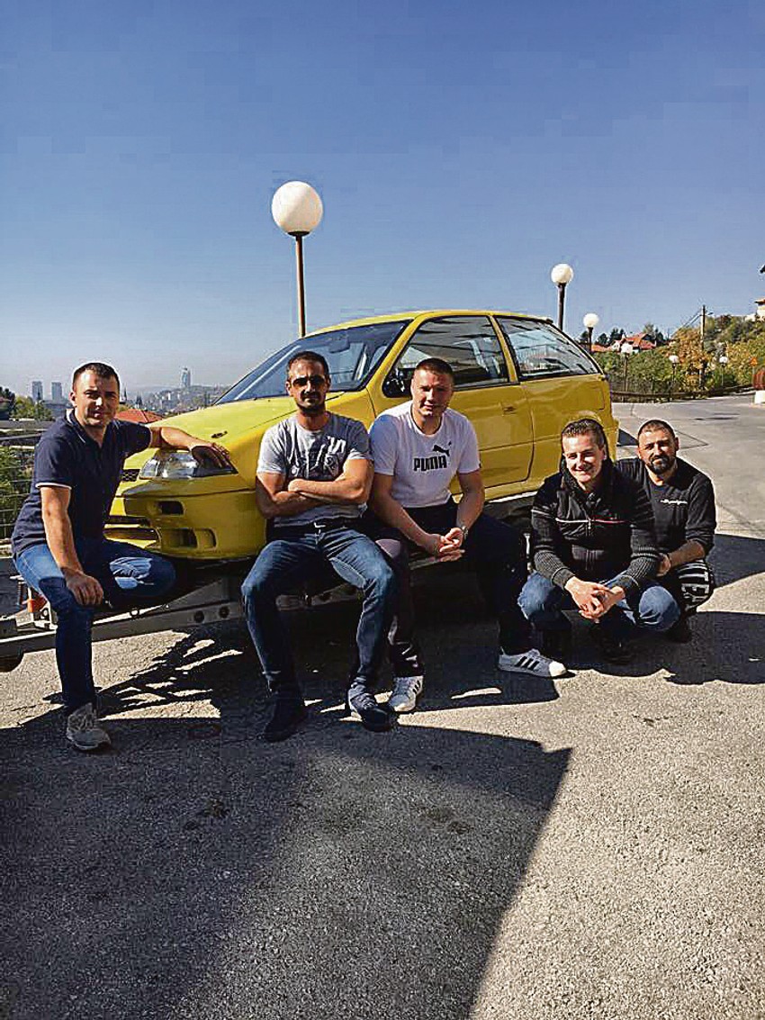 Grupa Tešićevih prijatelja i poštovalaca sakupila je novac da otkupi i restaurira njegov automobil