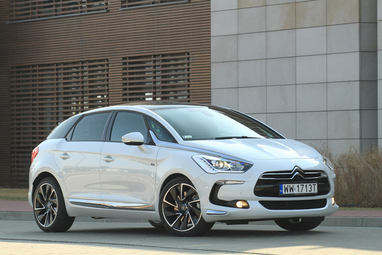 Citroen DS5: hybryda z dieslem