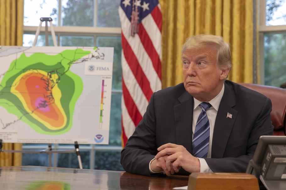Donald Trump i huragan Florence. Biały Dom, 11 września 2018 r.