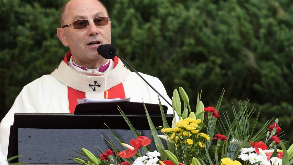 Prymas polski abp Wojciech Polak przewodniczył w sanktuarium w Dąbrówce Kościelnej w inauguracji jubileuszu 50-lecia koronacji obrazu Matki Bożej Pocieszenia. W 1969 r. korony papieskie nałożył kard. Stefan Wyszyński.