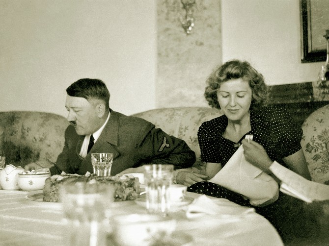 Eva Braun se posle intimnih odnosa sa Hitlerom ispirala sirćetom i vodom: Nije smela da zatrudni