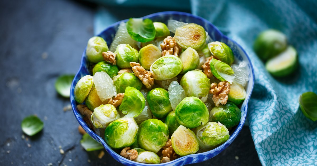 Jak ugotować brukselkę, żeby nie była gorzka? Domowe sposoby Dom