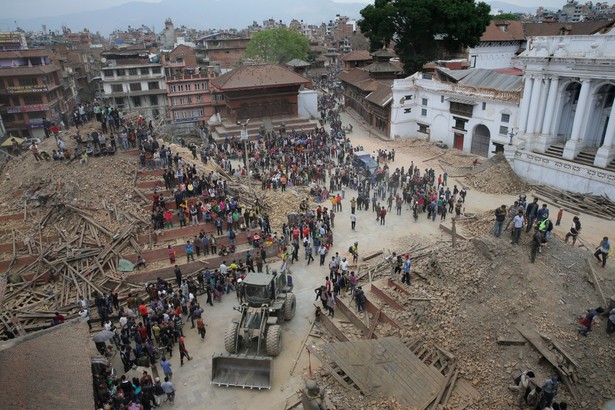 Już ponad 1000 ofiar trzęsienia ziemi w Nepalu