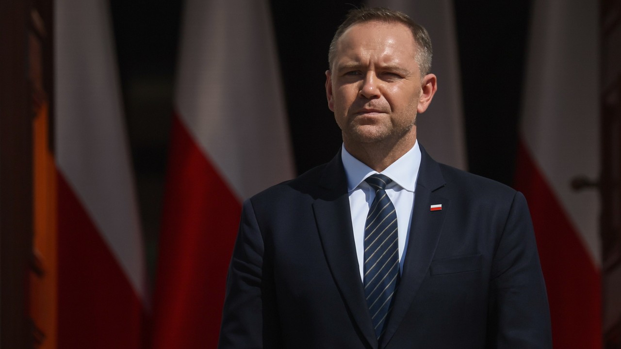 Zapytali Polaków, co powinien zrobić prezydent. Ponad połowa ankietowanych była zgodna