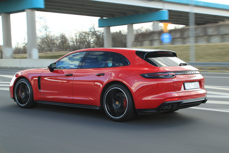 Porsche Panamera Sport Turismo GTS