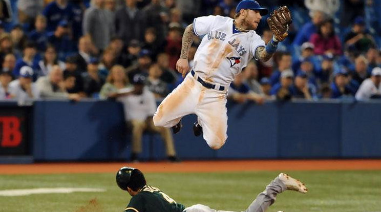 Repül a repül a... baseball játékos / Fotó: Reuters