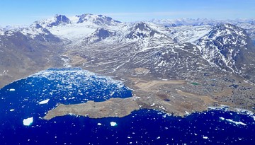 Bronić Grenlandii przed USA? A może lepiej wejść z nimi pod Złotą Kopułę [OPINIA]