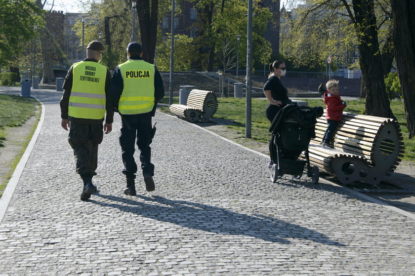 Wrocławianie ruszyli do parków